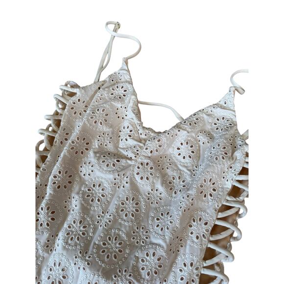 Amuse Society white side lace up one piece swimsuit - Picture 4 of 8